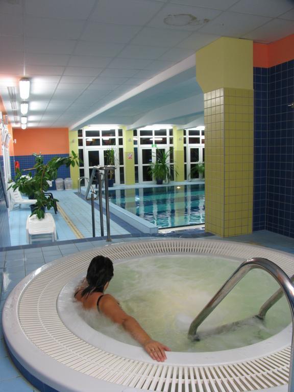 Hotel *** Nat Kołobrzeg Esterno foto