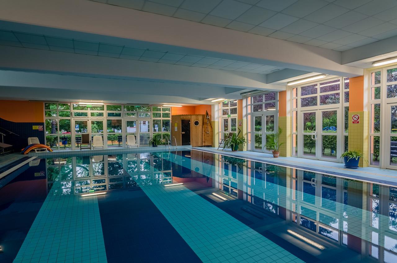 Hotel *** Nat Kołobrzeg Esterno foto