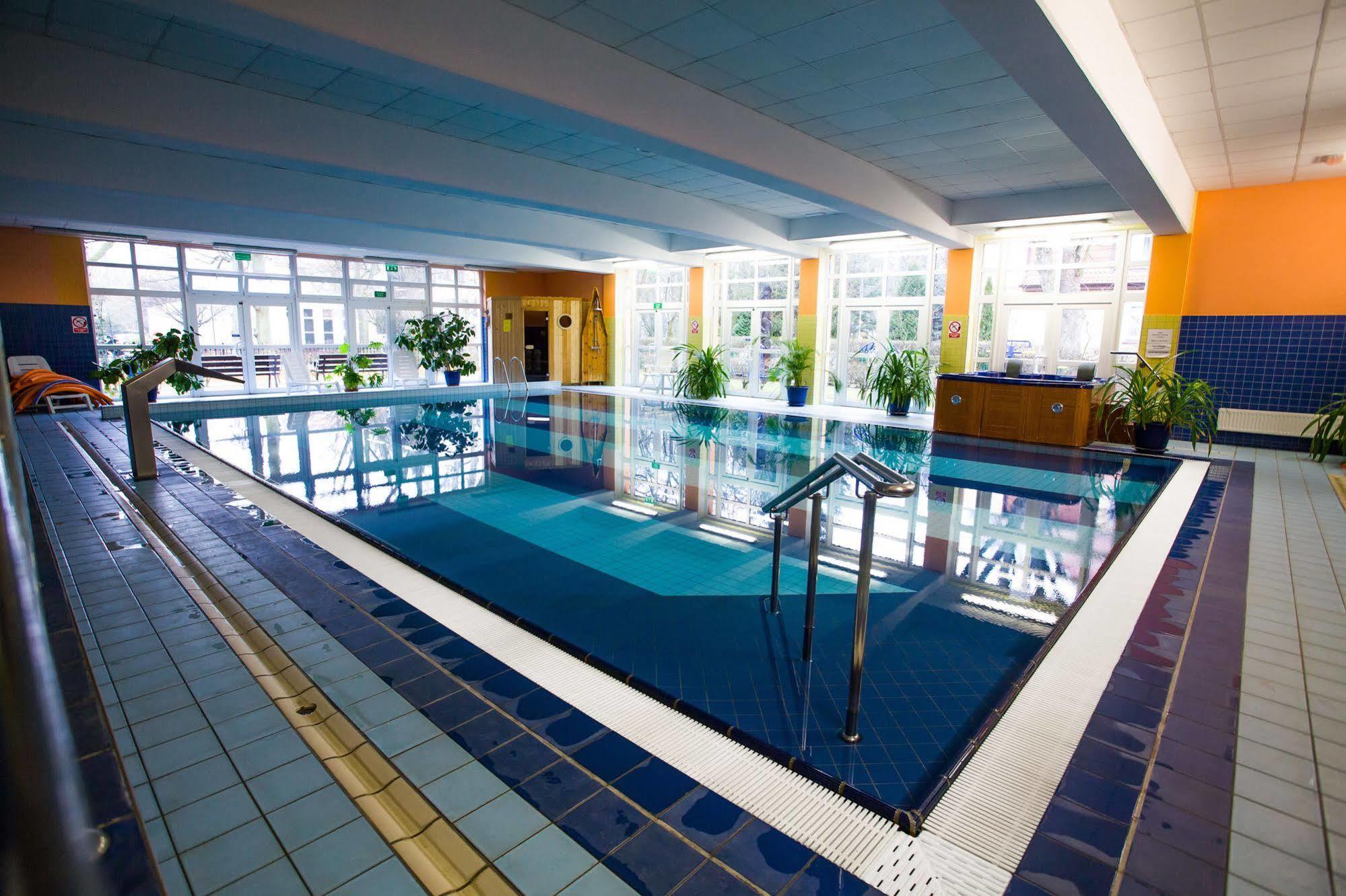 Hotel *** Nat Kołobrzeg Esterno foto